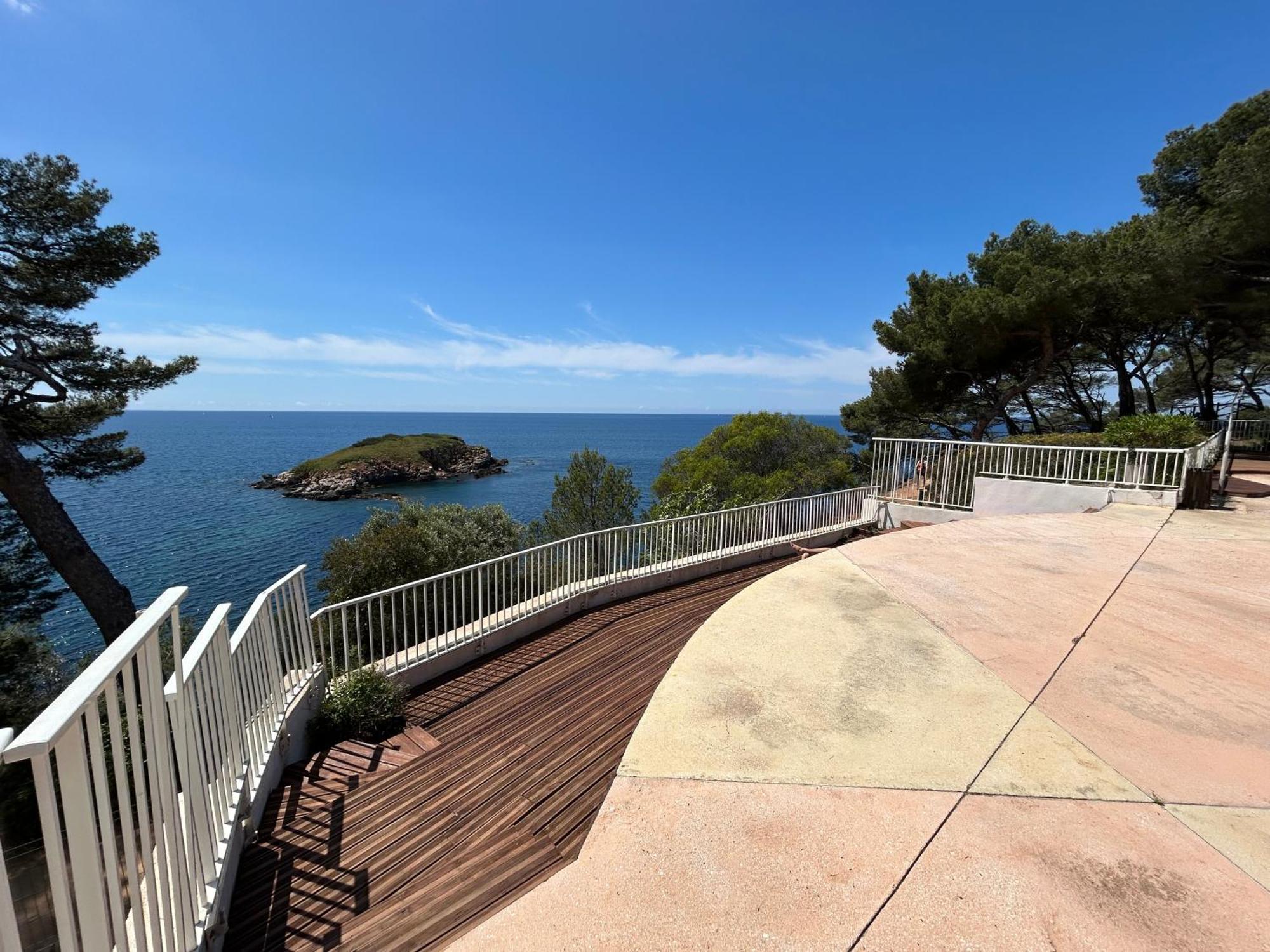 Horizon Bleu Bandol : Appartement Pieds Dans L'Eau Екстериор снимка